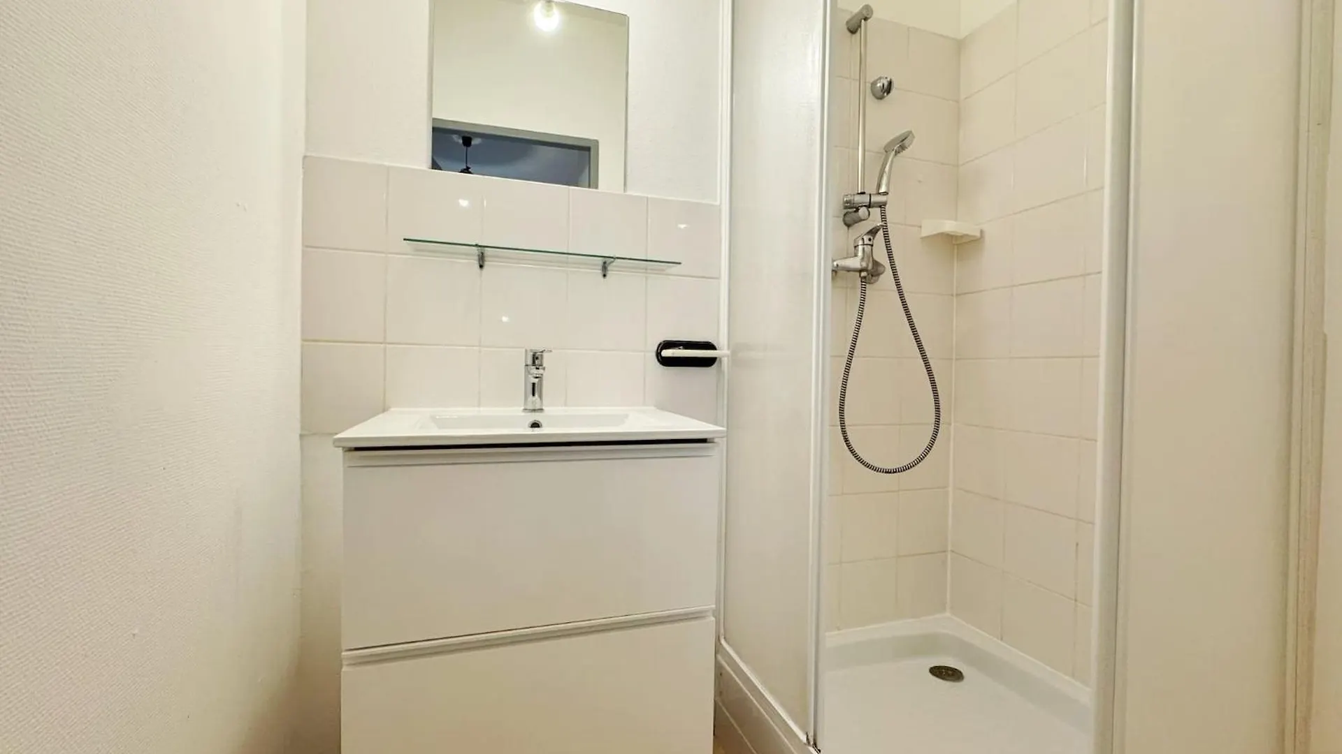 Suite Julius - Check In H24 - Wifi Lyon 0*,  Francja